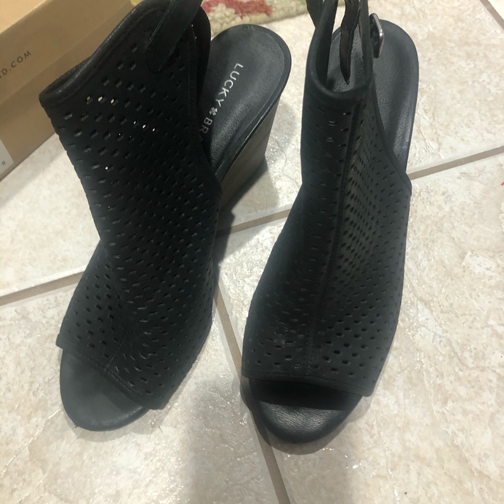 Lucky Brand open toe wedge bootie. Black size 9